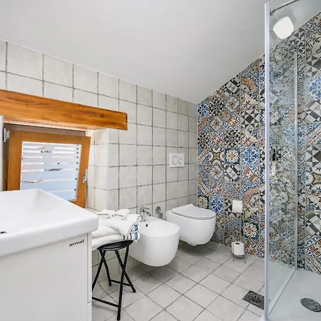 Beautiful 117 With Pool In Visnjan * Katun